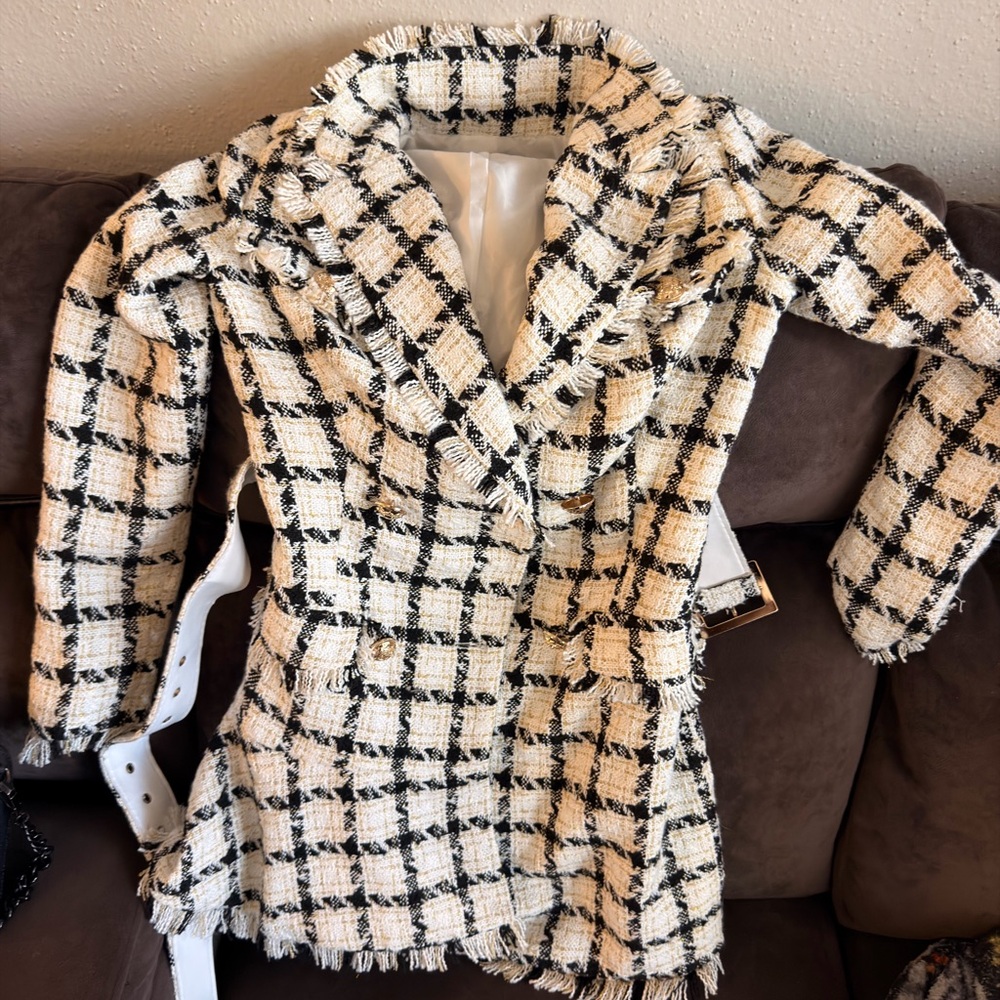 Fashion Nova White and Black Checked Tweed Mini Skirt - Picture 4 of 7
